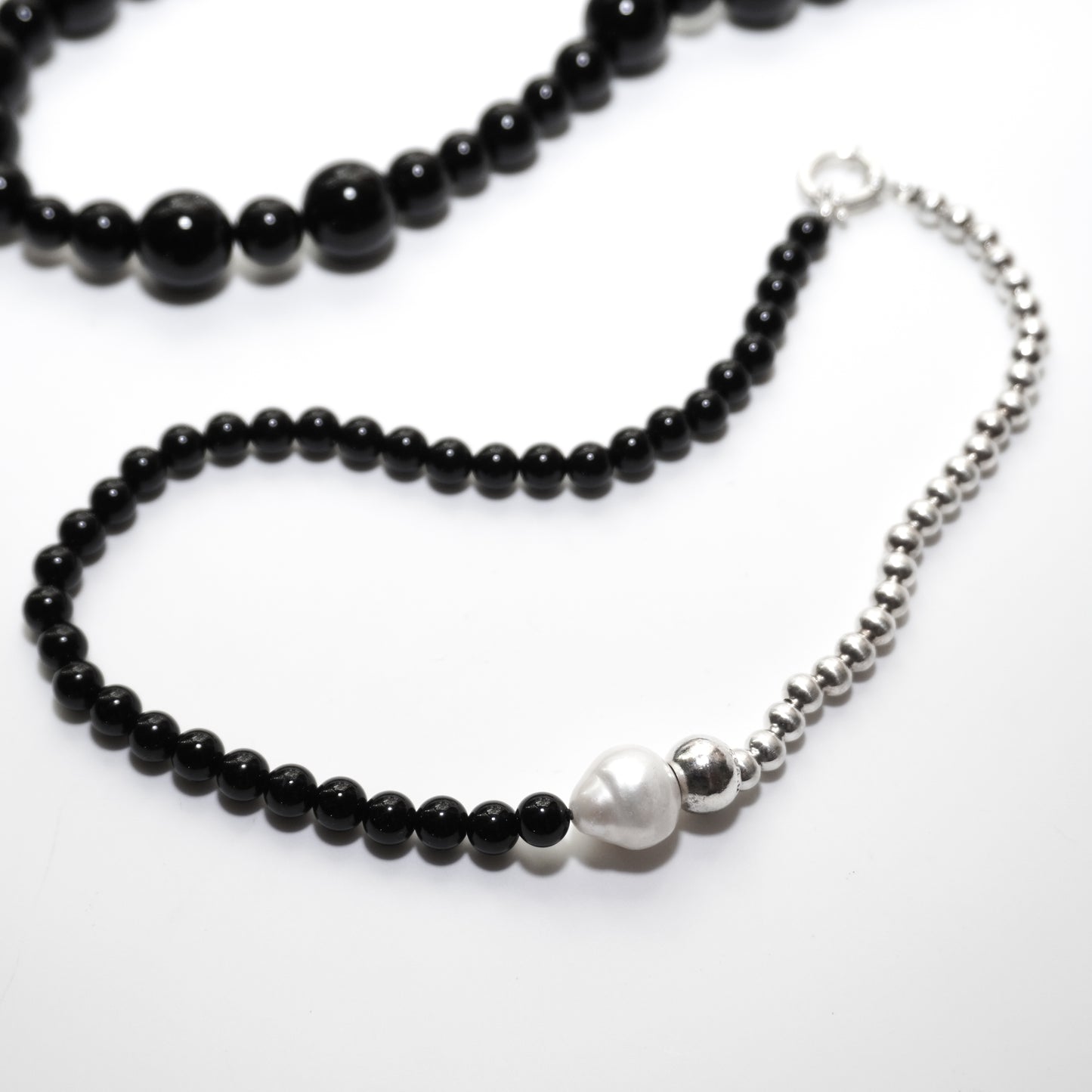 BLACK ONYX W/ SILVER BALL NECKLACE