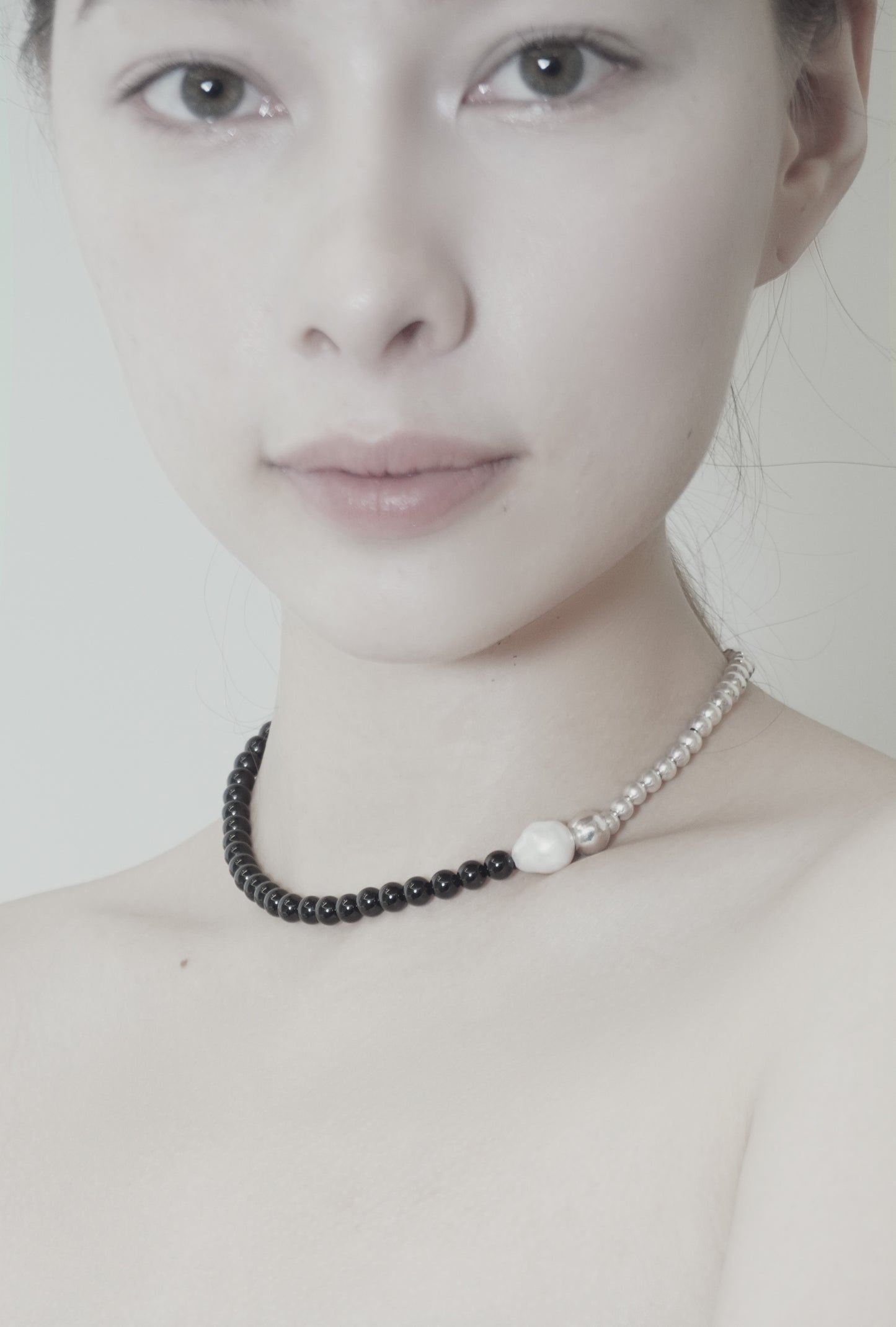 BLACK ONYX W/ SILVER BALL NECKLACE
