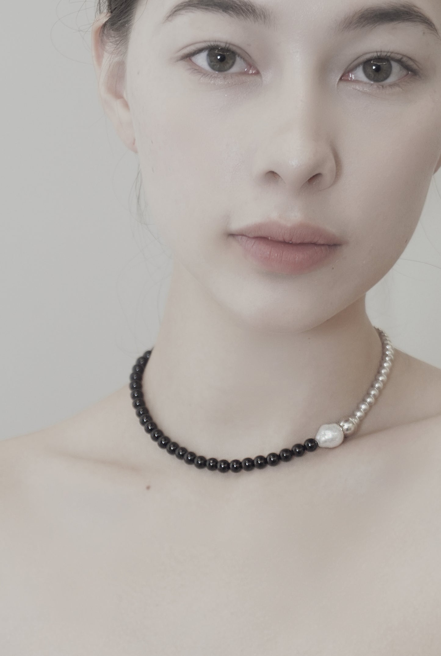 BLACK ONYX W/ SILVER BALL NECKLACE