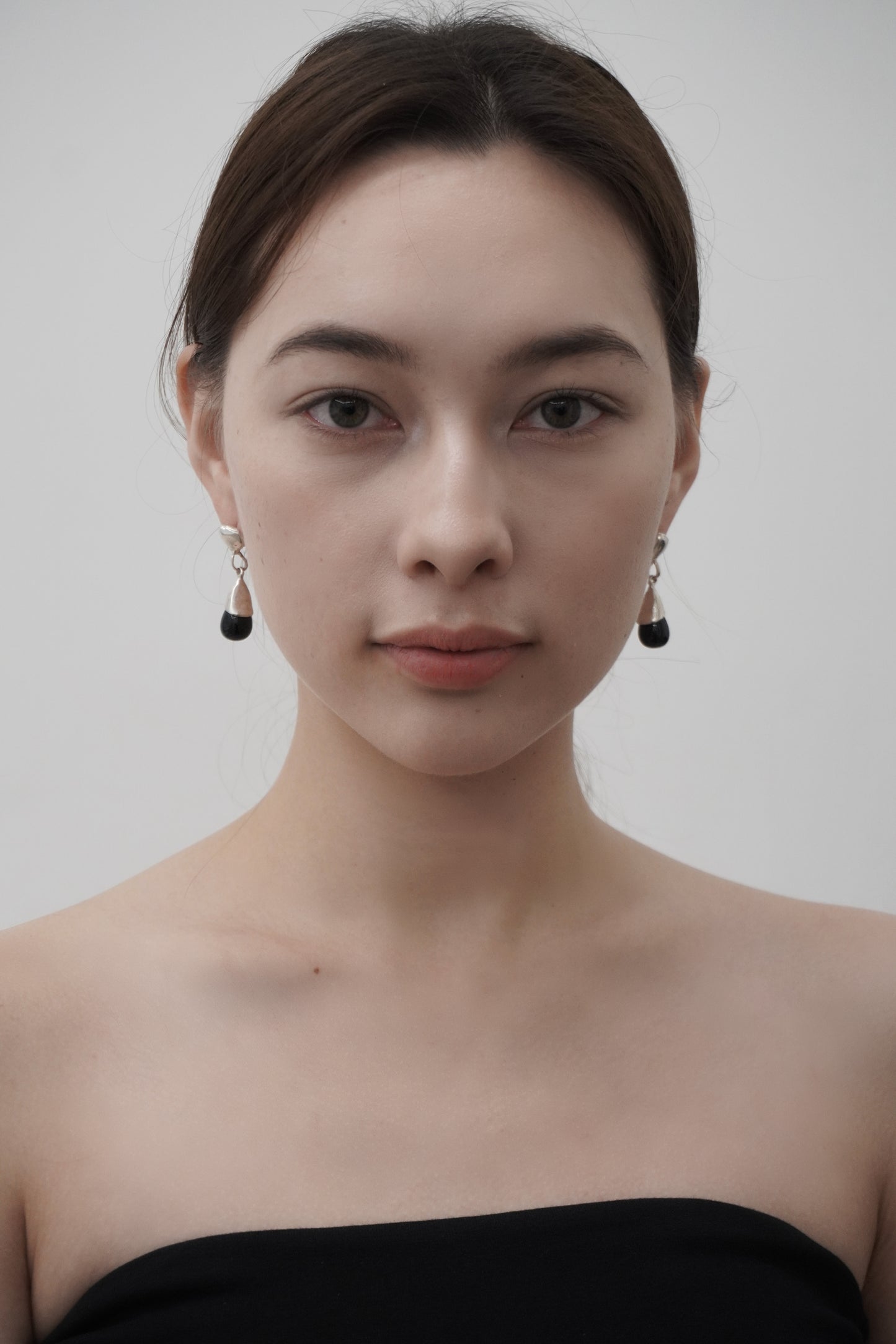 DRIPPING DROP ONYX EARRINGS