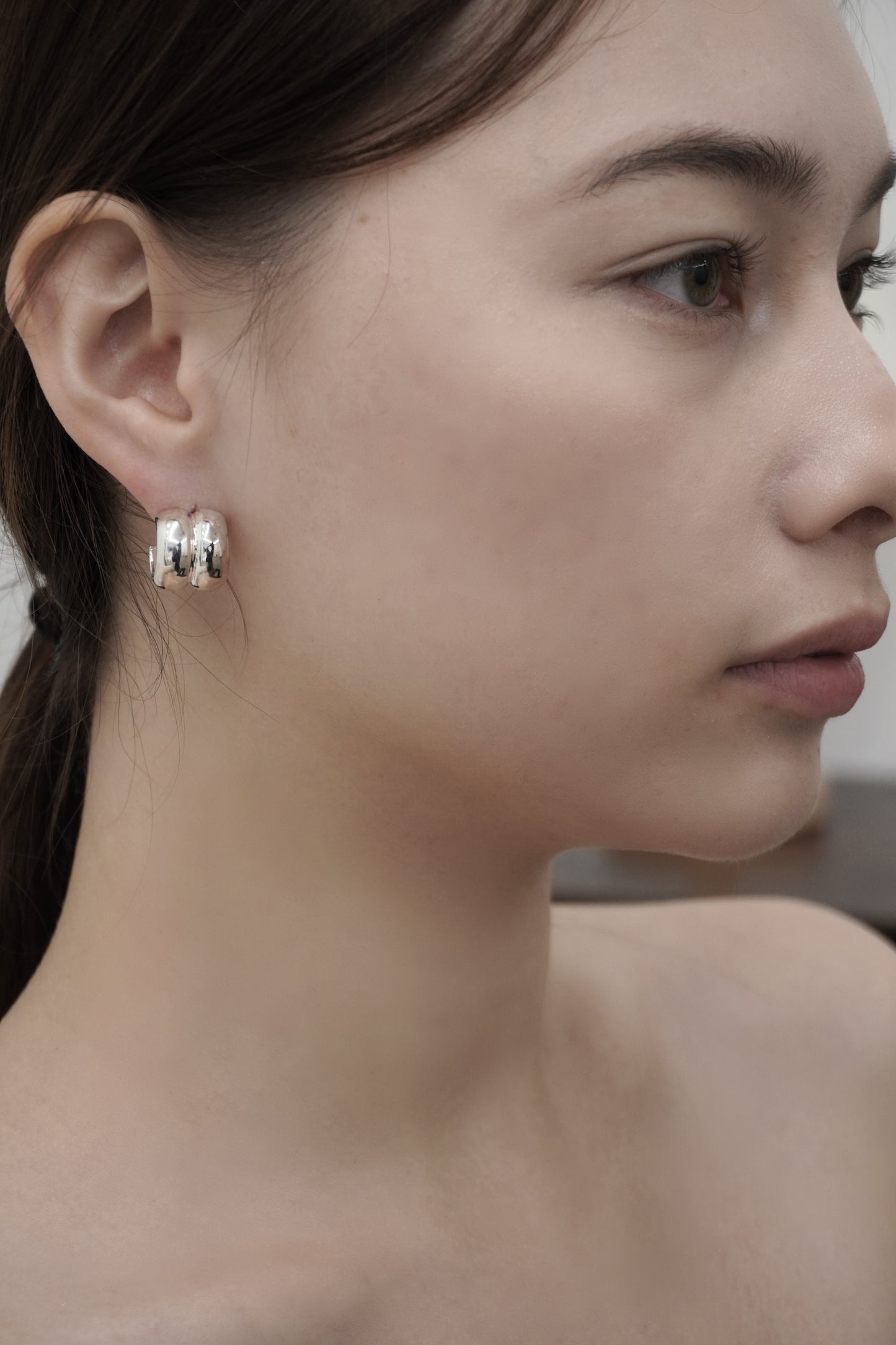 CLASSIC DOUBLE HOOP EARRINGS in Silver
