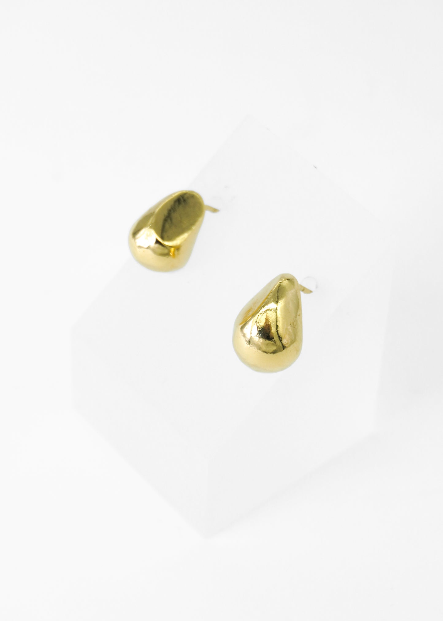 DROPLETS 2.0 STUD EARRINGS in Gold