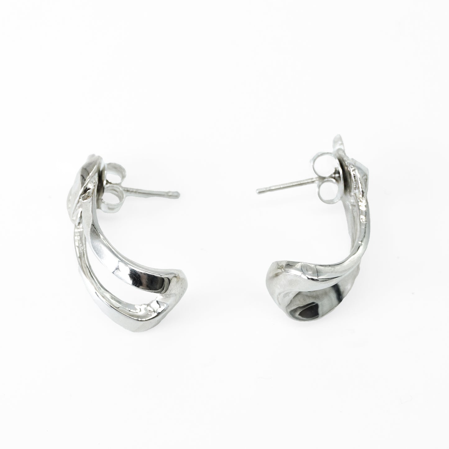 KNOTTED EARRINGS in Silver