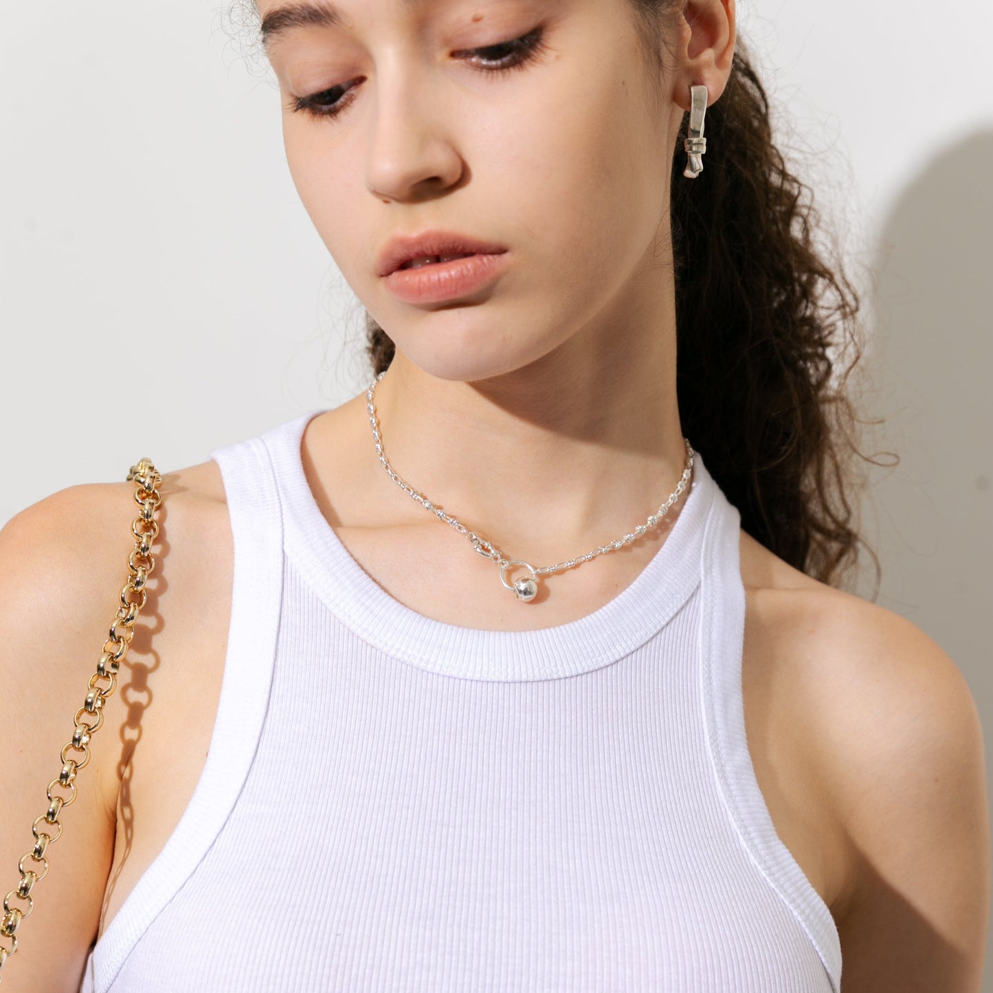 RIBBON CHAIN CHOKER in Silver