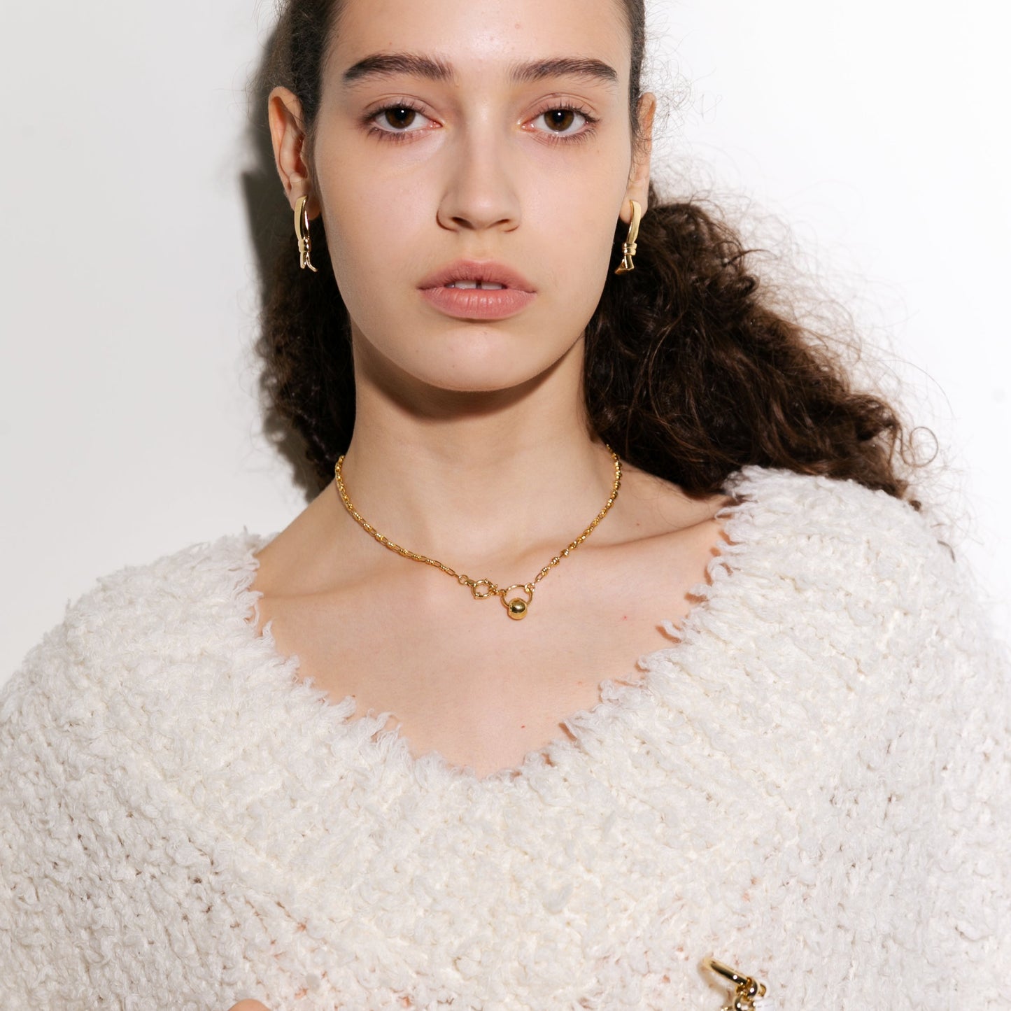 RIBBON CHAIN CHOKER in Gold