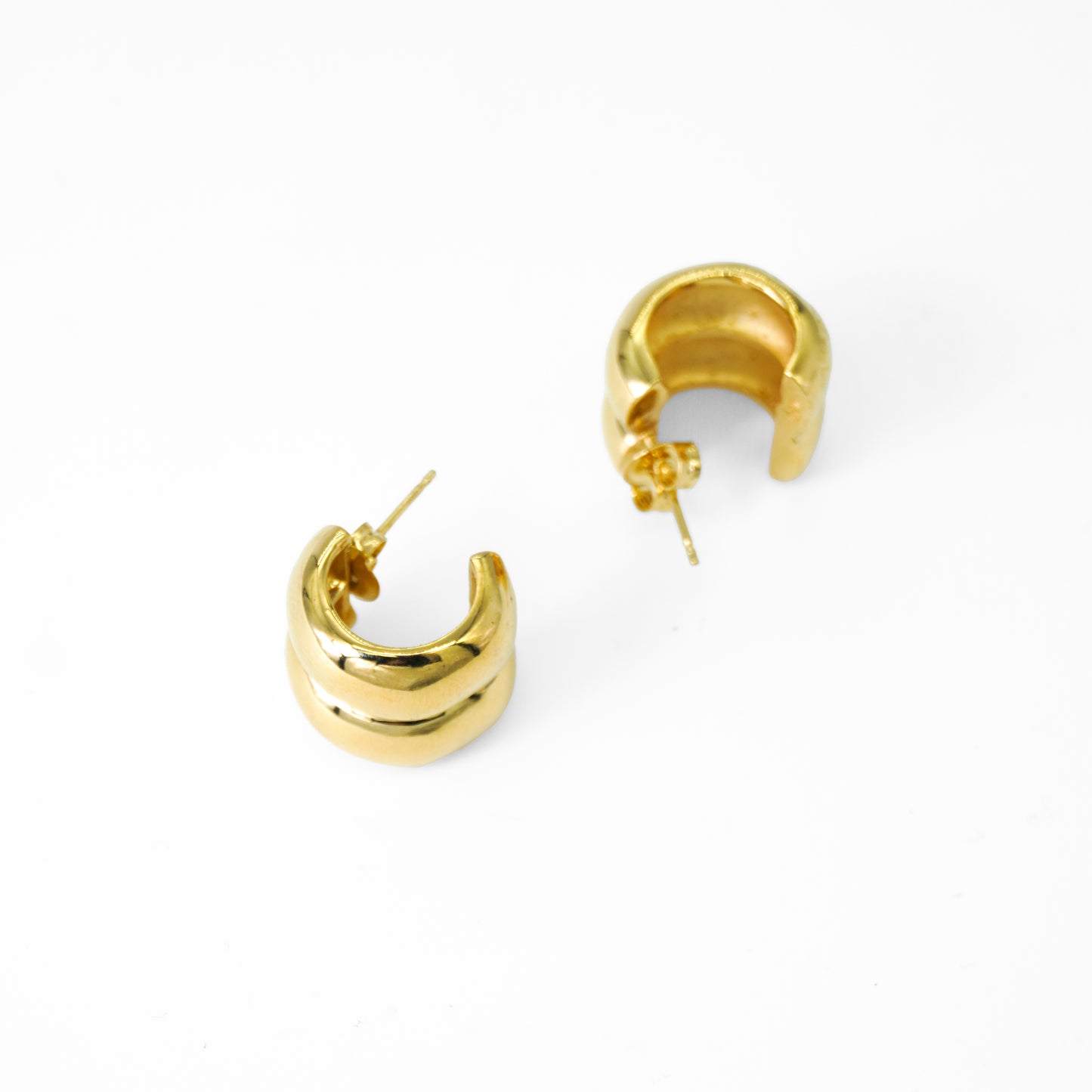 CLASSIC DOUBLE HOOP EARRINGS in Gold