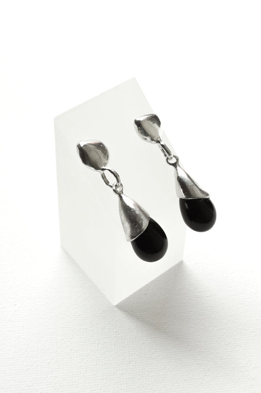 DRIPPING DROP ONYX  EARRINGS